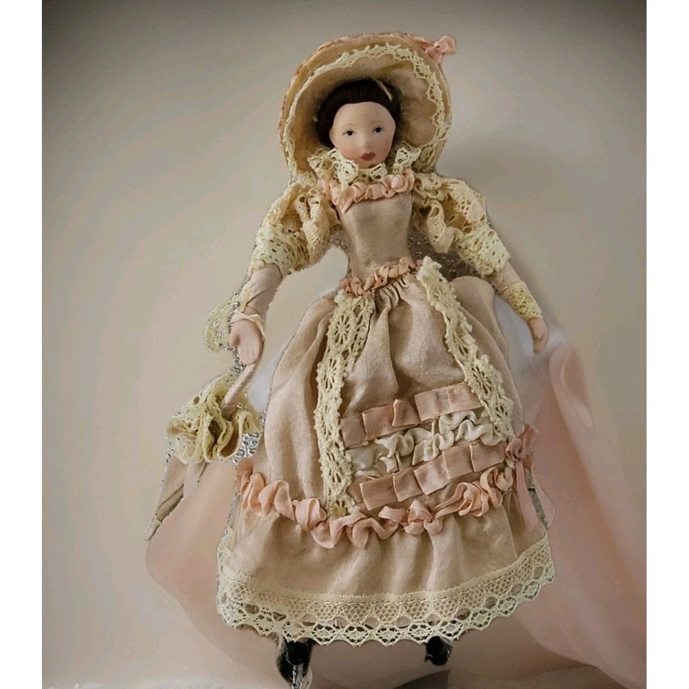 Dollhouse Miniature Victorian Porcelain Doll Lace Dress Bonnet & Parasol 1:12